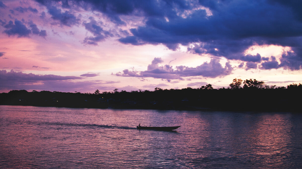 Night trip on the Atrato River