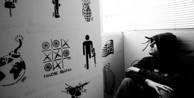 Street Art Bogotá by Djlu