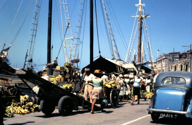 Moving house is always difficult especially when expats must break with friends and a life overseas.