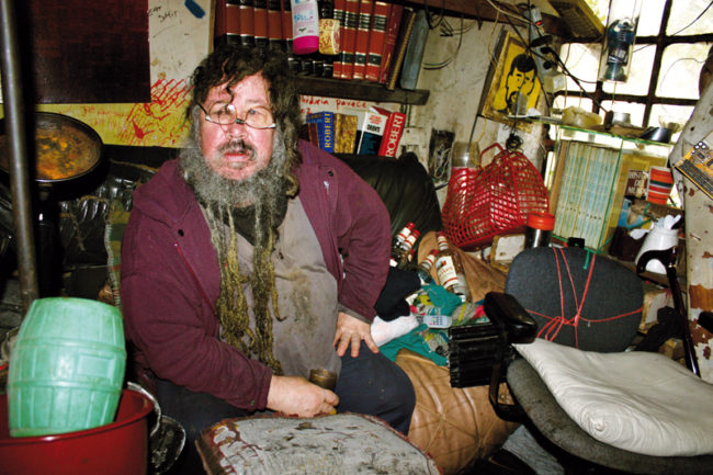 The proprietor of Teusaquillo's dubious Museo de la Basura.