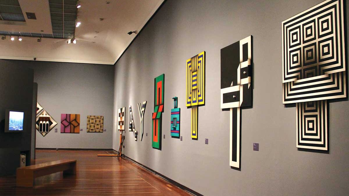 Omar Rayo "Vibrant Geometry"