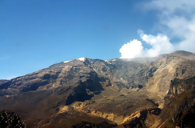 An image of the Volcán Nevado del Ruiz released by Colombia's Servicio Geológico