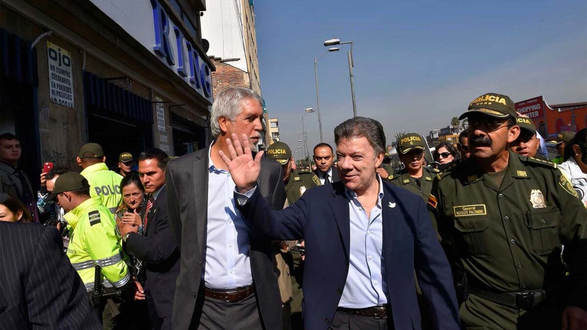 Santos and Peñalosa address security in Bogotá