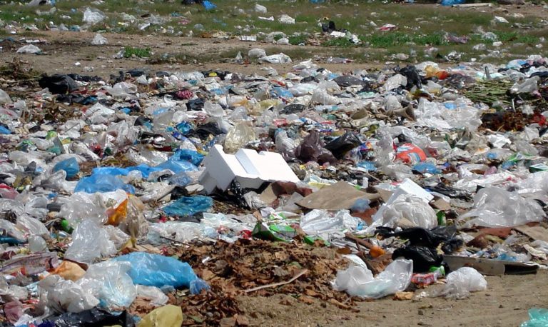 New law bags some single-use plastic bags in Colombia