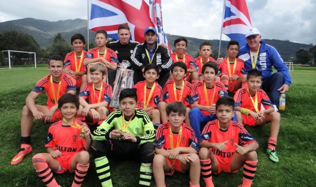 Colombian youth train for the big leagues with Alset Bolton, based in Bogotá.