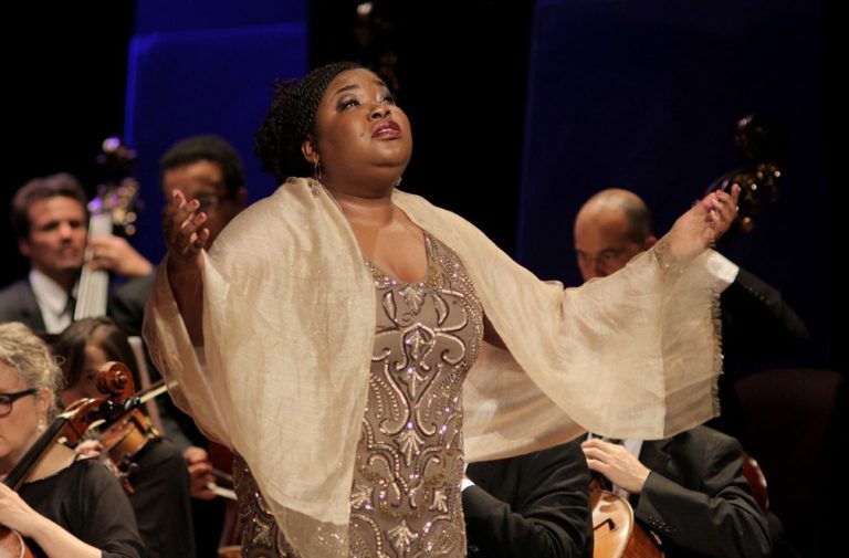 Lanchas and Garcés take to the Colón for an evening of vocal magic