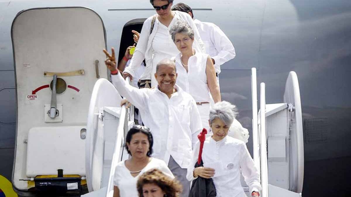 Victims of Colombia's conflict with the FARC arrive in Cartagena. (Photo courtesy Presidencia de la Republica)