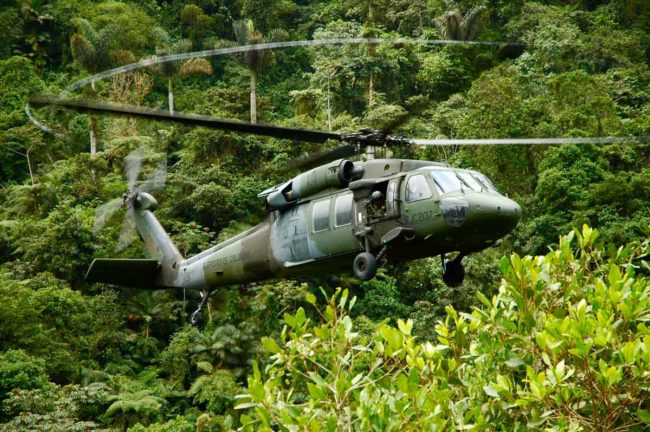 Members of Colombia's air force fly a practice mission (Photo courtesy Ejercito Nacional)