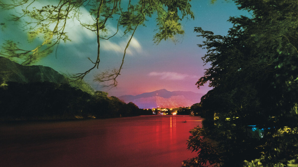 Colombia's Rio Magdalena, as photographed by Jorge Panchoaga.
