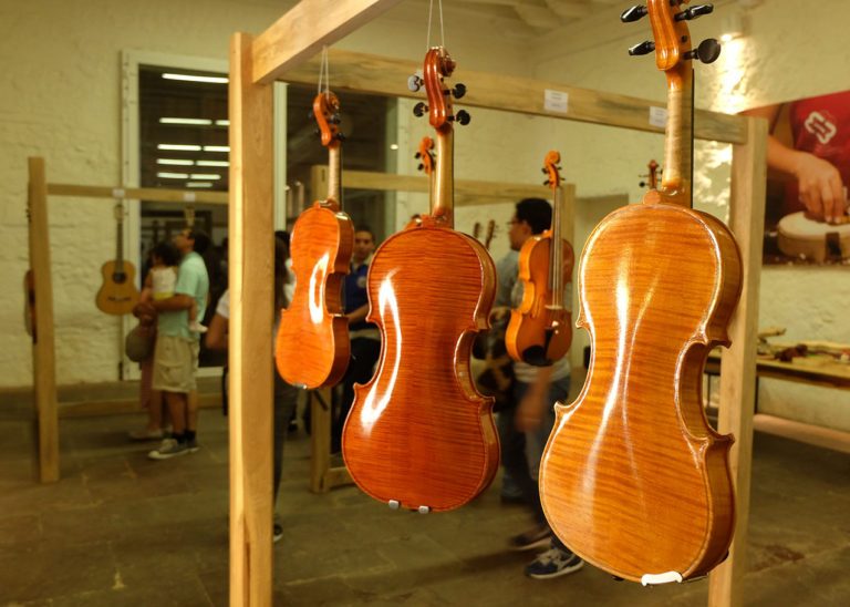Italy’s violin-makers showcased at Cartagena Music Festival.