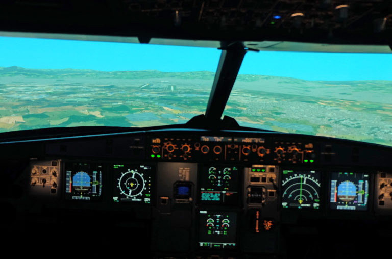 Arrival of GTA  flight simulator opens up Colombian skies for future aviators
