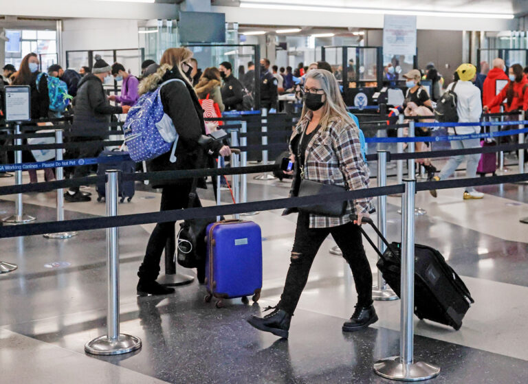 Busiest travel week in U.S since start of the COVID-19 pandemic