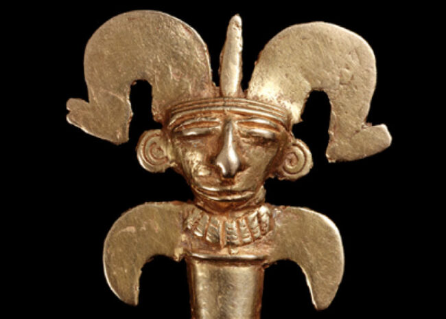 Gold pendant "man-Lobster" from the Zenú culture. Photo: Banco de la República.