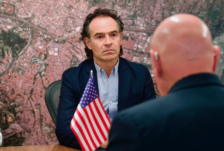 Medellín’s Gutiérrez clamps down on transnational mafias, bolsters U.S. ties