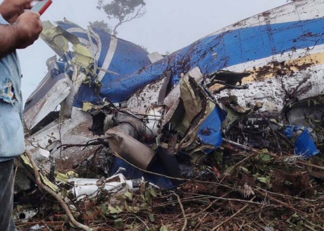 Local farmers were first to arrive at the crash site of the Satena flight on Wednesday afternoon. Photo: X