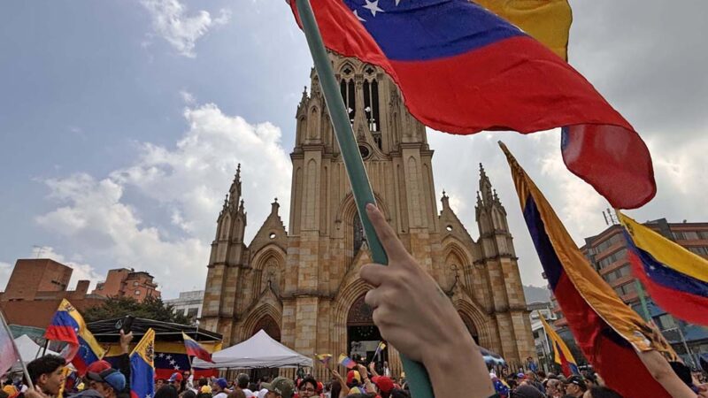 Bogotá is home to some 800,000 exiled Venezuelans. Photo: Richard Emblin